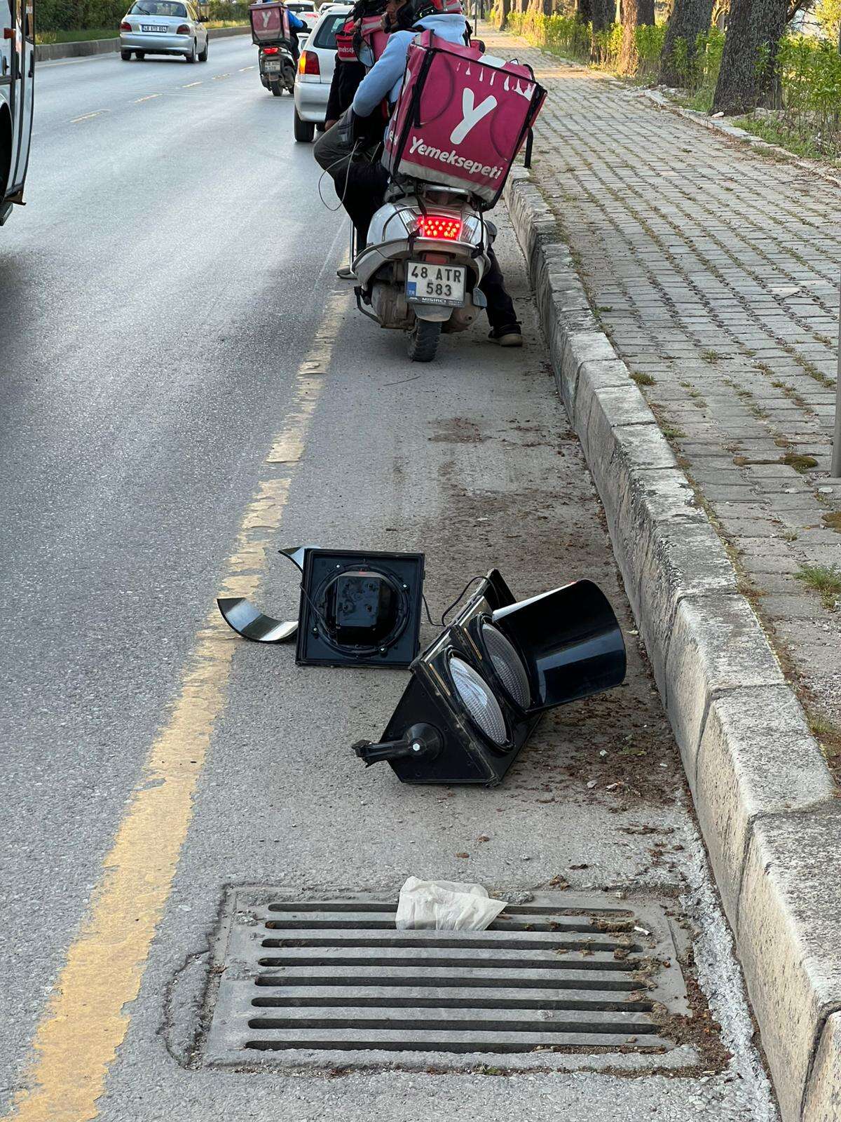 Menteşe’de Aynı Noktada Peş Peşe Trafik Kazası 3